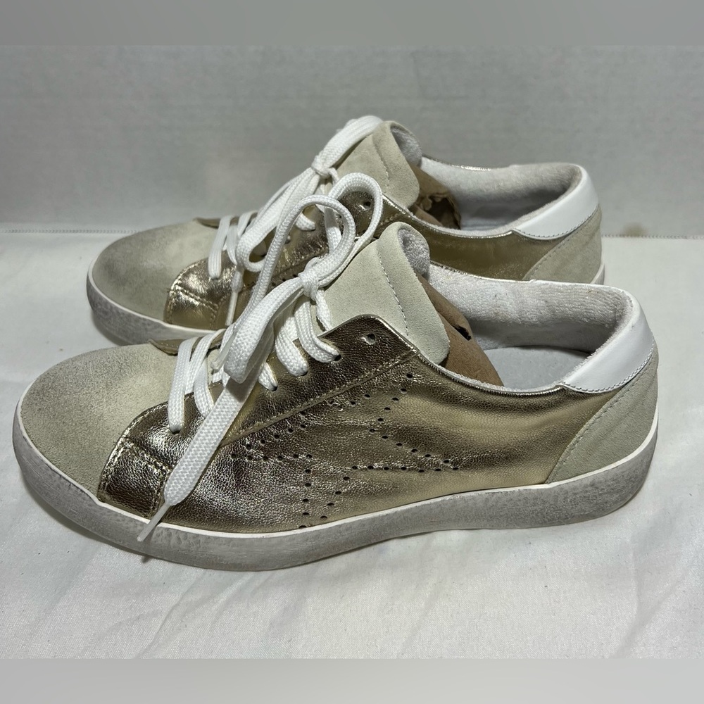 Lizzy Metallic Gold Sneakers Size 38/8